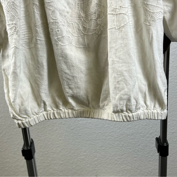 Universal Thread White Embroidered Women's Crop Top Size XS - Picture 4 of 11